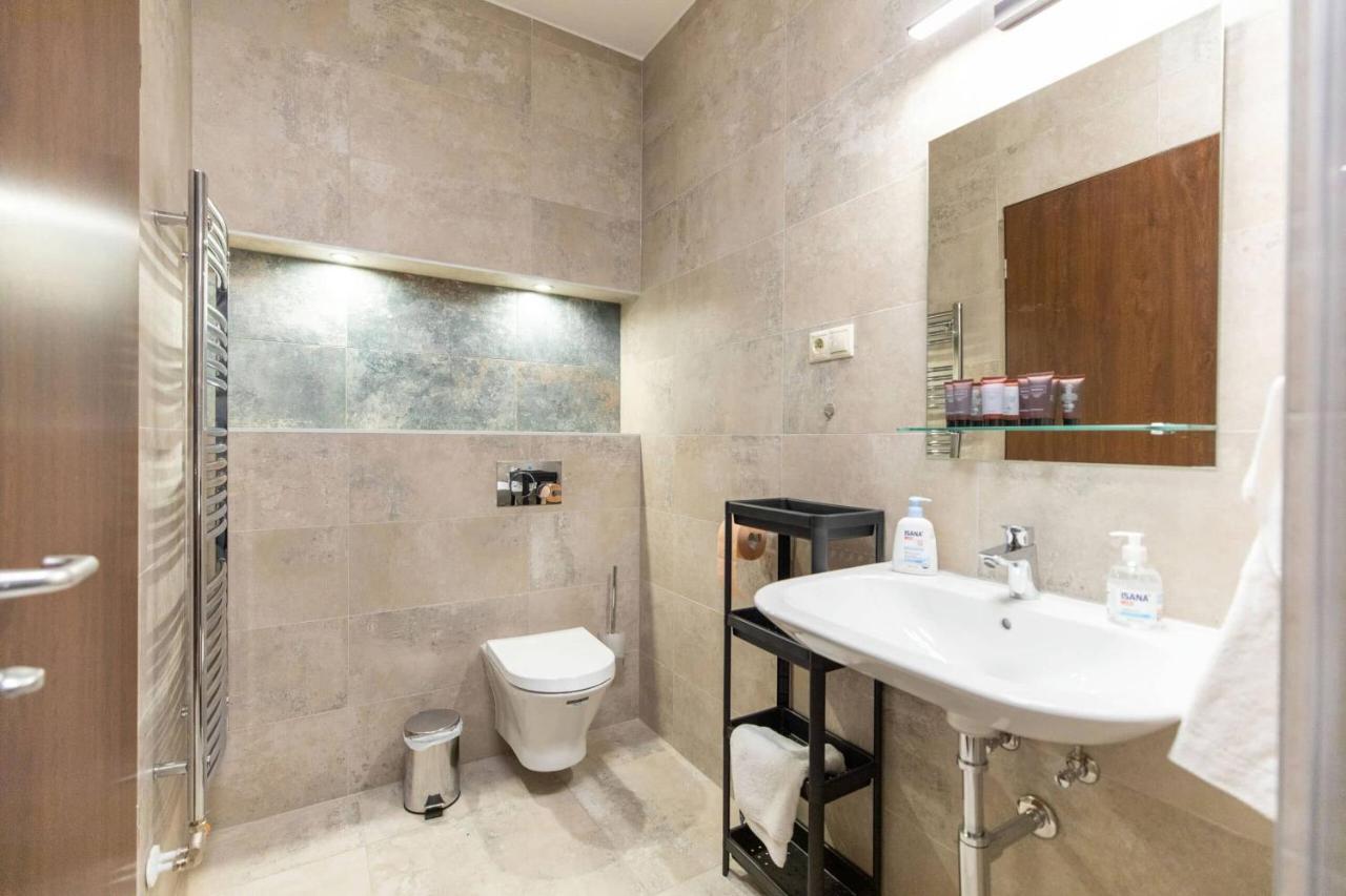 Aszuvilag Rezidencia With Sauna & Jacuzzi Legyesbenye Eksteriør billede
